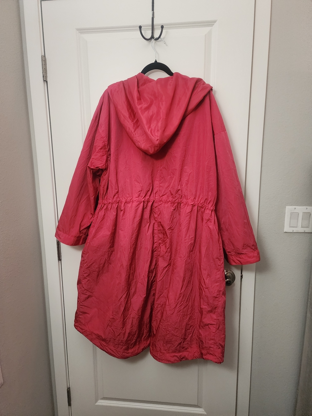 Livi Active Women's Hooded Jacket - Pink - Picture 4 of 5